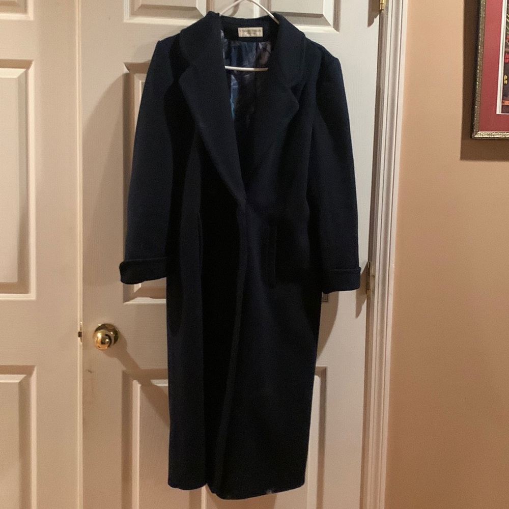 LONG NAVY PEA COAT